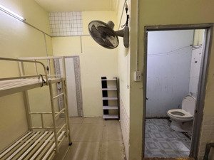 cho thuê phòng trọ giá rẻ - 36/66 nguyễn gia trí, hcm - khu vực trung tâm, gần các trường đại học