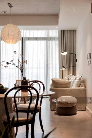 cần bán gấp căn hộ chung cư 71 nguyễn chí thanh dt 95m, 3 ngủ full đồ view hồ 