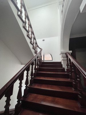 cần bán căn biệt thự siêu đẹp bc hướng nam kđt việt hưng diện tích 166m2 giá 46,5 tỷ 