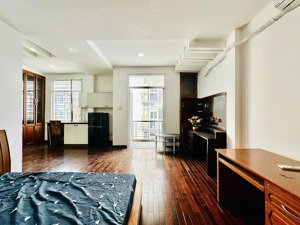 khai xuân bóc team chdv 1pn balcony full tiện nghi thang máy-tân định. chỉ 7.xtr