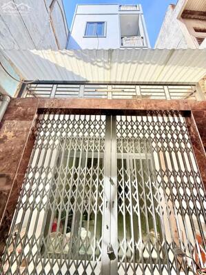 Nhà 4×8,5 đúc 3lầu hẻm 1/ Kênh Tân Hóa (gần Âu Cơ-Hòa Bình)