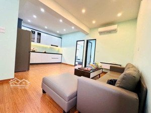 gấp gấp - chị gái chuyển công tác gửi bán - tập thể lô góc - view mặt phố đại la