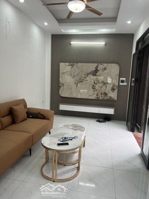 bán nhà 5 tầng mới, ở ngay tại ngõ 53 phố đức giang, giá tốt