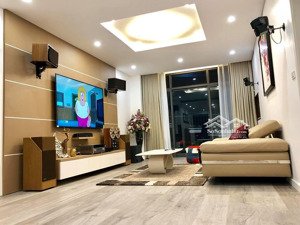 bán căn 3 phòng ngủ giá 13 tỷ, full nội thất đẹp ở ngay, discovery complex, 