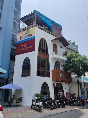 siêu đẹp - mặt tiền ngang 7m ngô thởi nhiệm q3 - 7x10m, 5 tầng hđt: 70tr/th. chỉ 24,8 tỷ 