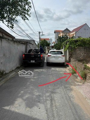 cần bán 40 m2 đất sen hồ - lệ chi, đường 2 ô tô tránh, giá 3.25 tỷ, lh 