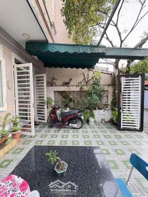 bán nhà mặt tiền hà huy giáp gần sân vận động dĩ an tphcm