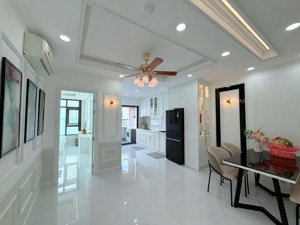 giảm mạnh căn hộ view trực biển 70.56m2, 2pn 2wc full nội thất mới 100%, giá chỉ 4.98 tỷ