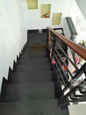 bán căn nhà mặ tiền đường nhánh 2 dương bá trạc. kế cầu nguyễn văn cừ.