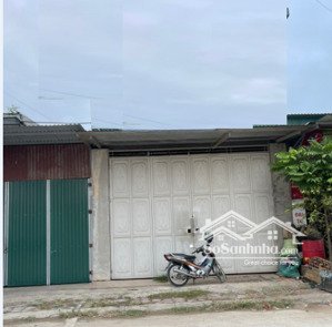 chính chủ cho thuê kho : (140m2 - 2.5 triệu/th) quốc oai, cách bệnh viện nhi, bệnh viện sản 2km