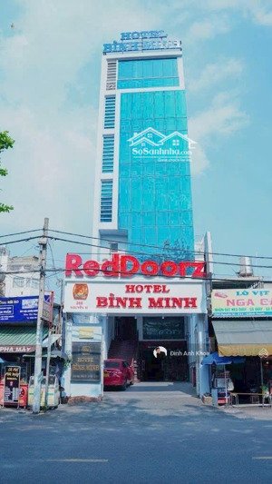 tòa nhà giảm 3 tỷ | mt nguyễn xí bình thạnh | 6m x 31m = 210m² | giá 60 tỷ | thuê 154 tr