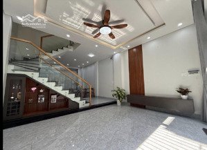 bán nhà đẹp 3 tầng ngay galaxy nguyễn văn quá-65m2- giá 5,5 tỷ