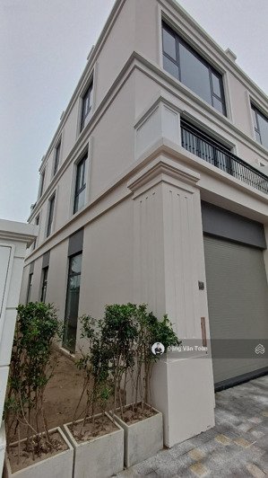 căn shophouse khe thoáng 3 tầng - vị trí kinh doanh - gần vincom mega mall - sân golf