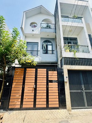 nhà phố tam bình - thủ đức - nhà 3 tầng 60m2 vuông vức - chỉ 4,8 tỷ