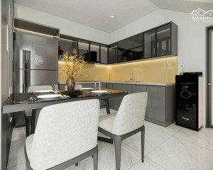 căn nhà 2 tầng diện tích lớn mặt tiền đường 6m-cách bãi tắm phạm văn đồng 300m-nhỉnh 10tỷ