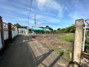 đất dòng tiền bình lợi, bình chánh 19x32m = 542m² ,thổ cư 242m² ,giá sỉ: 10,5 tỷ, bán lẻ: 2,5 tỷ