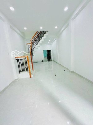 nhà chính chủ hẻm xe hoi hưng phú quận 8 nhỉnh 4 tỷ