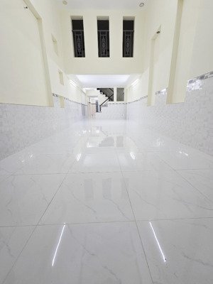 cho thuê nhà mặt tiền lê lâm - 4x17m 1 tầng 2pn - đường 16m khu sầm uất gần nguyễn sơn, phú thọ hòa