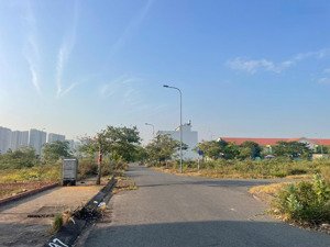 chủ cần bán nhanh nền 8x20m đối diện trường tiểu học khu tđc phước thiện, giá tốt chỉ 8,9 tỷ