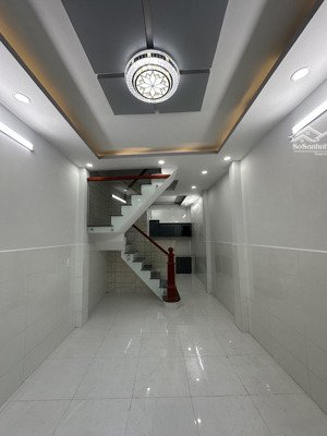 nhà mới đón tết! nhà 3 tầng đẹp p15q8 - 3.35x12 ko lgqh- 4pn3wc- hẻm 3g sạch sẽ- chỉ 4.6t tl