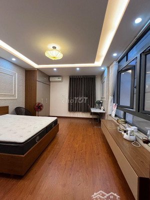 mặt tiền phố ăn cư xá b q6 ( 4 * 26 ) 14.5 tỷ
