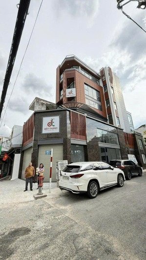 2 mt lê hoàng phái, 6,5 x 20m, hầm 6 tầng tm 70 triệu/tháng