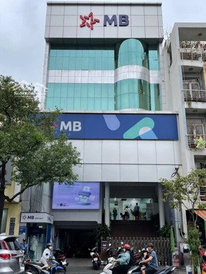 tòa nhà đẹp 10x20 5 tầng tm hoàng hoa thám