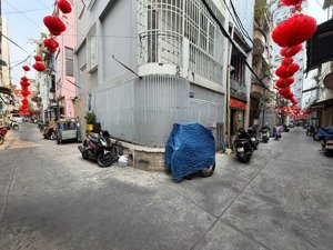 nhà nguyễn văn cừ, hxh thông 5m, chủ gửi 7 tỷ 680 thương lượng. liên hệ ngay 