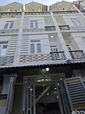 nhà đẹp 4*7m 1 trệt 3 lầu 4pn 2/ ngắn đường bình thành bình hưng hoà b bình tân