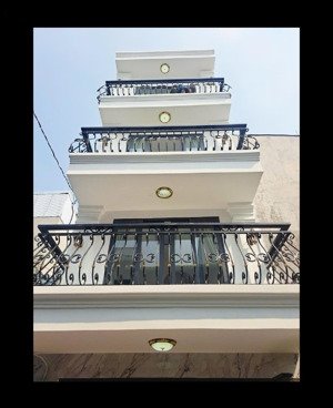 chủ nhờ bán giúp siêu phẩm 4 tầng mới xây gần vành đai trong - tên lửa