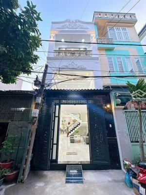 nhà đẹp mới 4x12,5 1lửng + 1lầu (4pn 3wc) hẻm 6m. đình nghi xuân. bình tân (sát bốn xã)