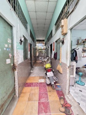 bán dãy trọ 11,5*9m 2/ đường vĩnh lộc (hương lộ 80) gồm 6 phòng thu nhập 86tr/1 năm vĩnh lộc a