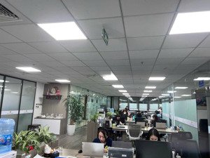 cho thuê văn phòng 196m n02t3 ngoại giao đoàn view đẹp, giá tốt nhất khu vực