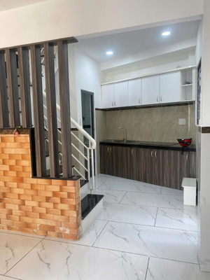 chính chủ bán nhà nhỏ giá rẻ đón tết-ngay ngac tư hàng xanh cạnh 5 trường đại học 3,65 tỷ