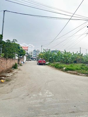 dt 550m2 đông tảo full thổ cư, cách chợ đầu mối mới và khu đấu giá chỉ 200m, giá chỉ 2x triệu/m2