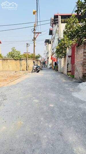 Cần ra hàng lô đất tại đội 3 đình dù, hơn 40m, nở hậu, giá tốt: 0828218468