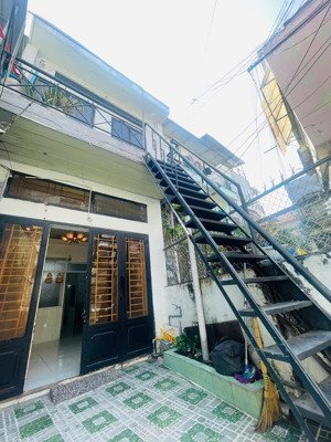 nhà võ duy ninh 54 m2 đất (th tế 62 m2( 2 tầng nhỉnh 5 tỷ, 4pn 4 wc - 2 mt hẻm thoáng mát