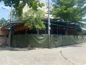 bán căn góc 2 mặt tiền nguyễn gia trí (đoạn đẹp). 168m2 (8,4x22m), hầm 4 tầng, hđt: 250tr/th. 59 tỷ