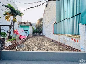 full thổ cư, nở hậu, ngõ thông ô tô vào nhà, 3 bước chân ra mặt đê