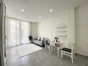 chdv 1 phòng ngủ ban công, tách bếp rộng gần sky9, liên phường, quận 2, global city, khu cnc