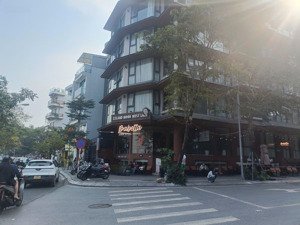 siêu phẩm của cố nhà văn nguyễn huy tưởng - phân lô ô tô tránh - mặt tiền hoa hậu -