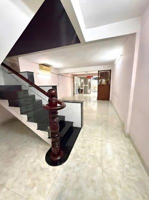 bán nhà bà hom q6 - 4,5m x 15m, nở hậu - hẻm xe hơi sát hẻm xe tải - 6 tỷ+