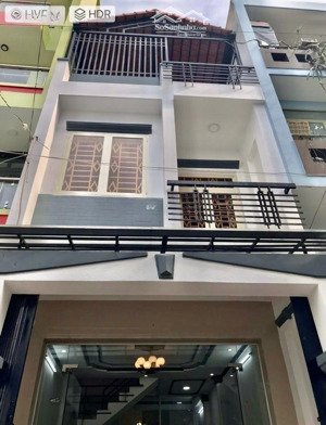 mặt tiền cách mạng - ngang 4.3m - lõi tân sơn nhì - kinh doanh sầm uất - giá 9.9 tỷ