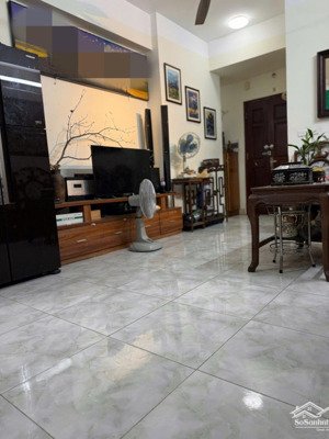 hàng hiếm tại gemek tower, bán gấp 4,2 tỷ, 68m2, 2pn, 2wc, đầy đủ nội thất