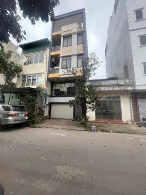 siêu phẩm nhà 5 tầng 65 mét mẫu lương