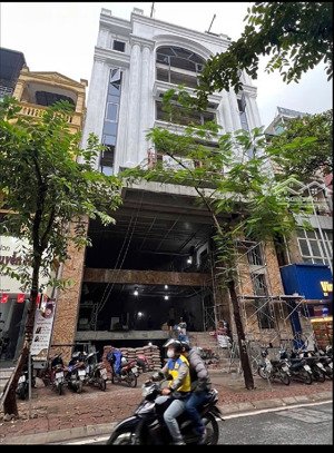 hoa hậu mặt phố vương thừa vũ _ tt thang xuân_ mặt tiền quyền lực