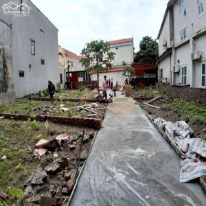 2 tỷ 0x có ngay 42m2 đất Thuận An, Hà Nội. Ngõ rộng, nông, gần trường. Lh 0989894845