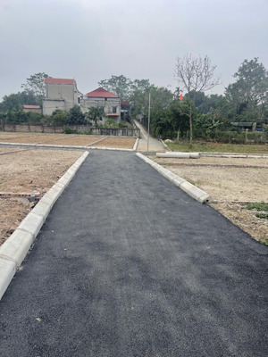 nhỉnh 3tỷ sở hữu ngay lô đất 200m 100tc măth tiền 9m đường thông cách trục chính hoà thạch chỉ 200m