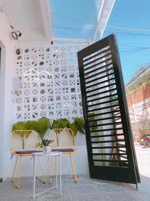 nhà phố 5 tầng 2 mặt tiền kqh đường trước nhà 7m cách chợ đà lạt chỉ 2km giá 13,5 tỷ