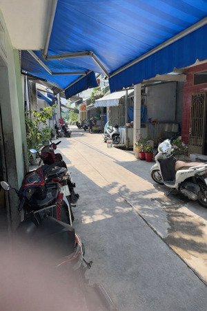 gần ni sư huỳnh liên p10 tân bình - giá rẻ nhà đẹp trong khu vực